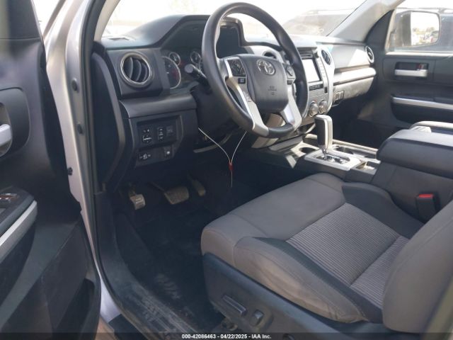 5TFDY5F18HX616846 Toyota Tundra Sr5 5.7l V8