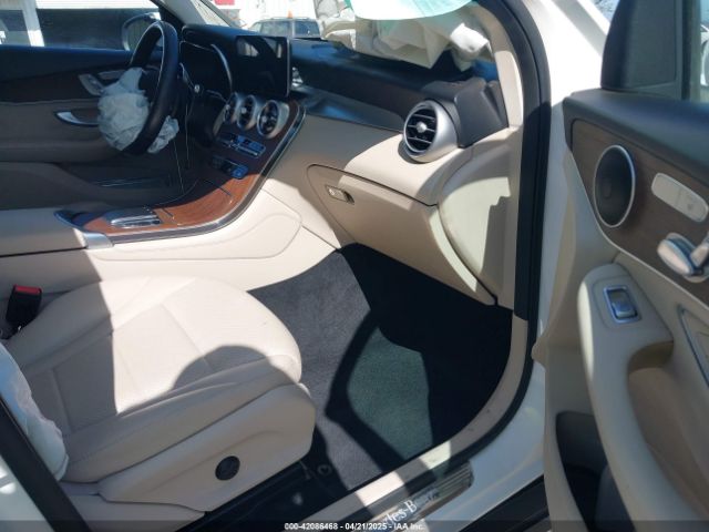 W1N0G8EB1MF885549 Mercedes-Benz m264
