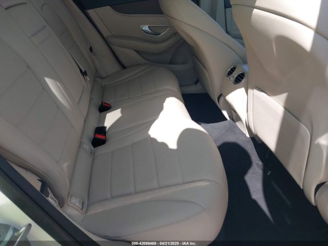 W1N0G8EB1MF885549 Mercedes-Benz m264