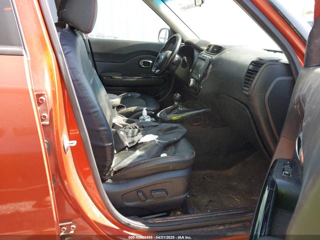 KNDJX3AA5J7568343 KIA Soul !