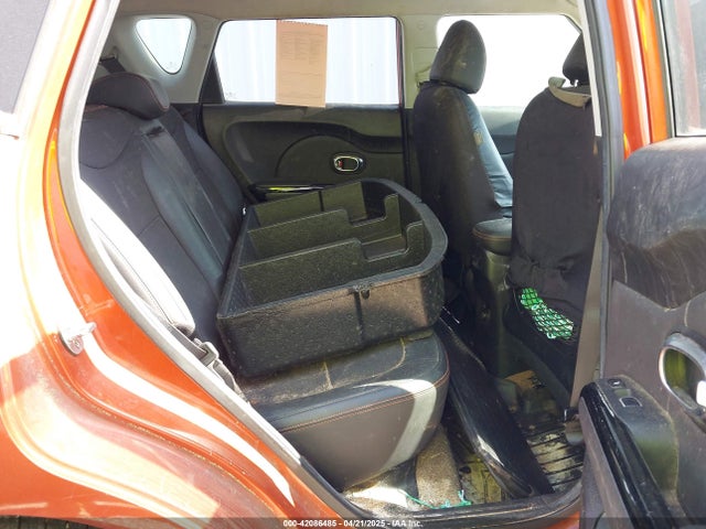 KNDJX3AA5J7568343 KIA Soul !