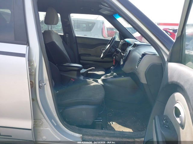 KNDJN2A29G7871109 KIA Soul