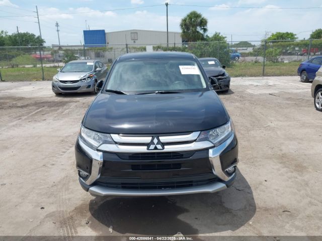 JA4AD2A32JZ017001 Mitsubishi Outlander Es