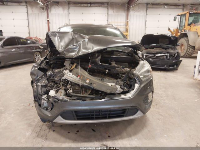 1FMCU9J9XHUD37682 Ford Escape Titanium