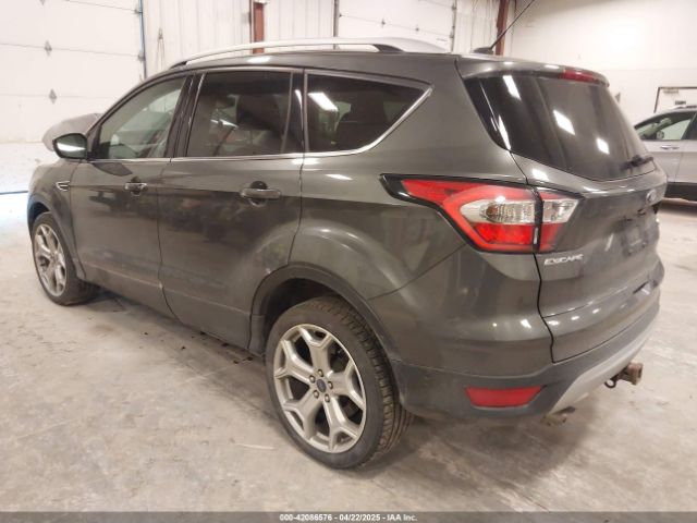 1FMCU9J9XHUD37682 Ford Escape Titanium
