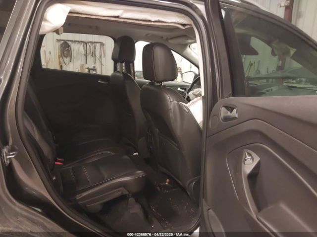 1FMCU9J9XHUD37682 Ford Escape Titanium