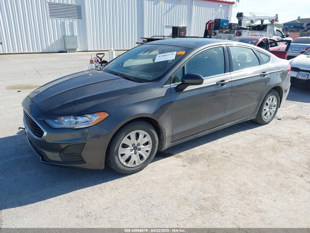 Ford 2020 2020 3FA6P0G76LR122462 Image 2