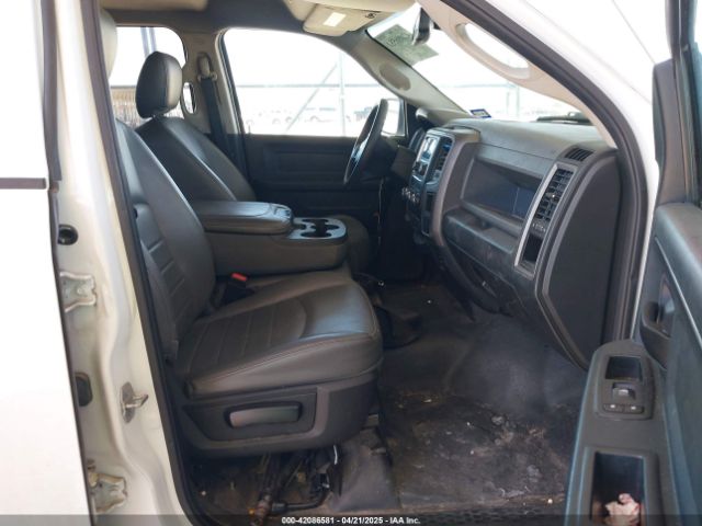 1C6RR7STXJS190772 RAM 1500 Tradesman  4x4 6'4 Box