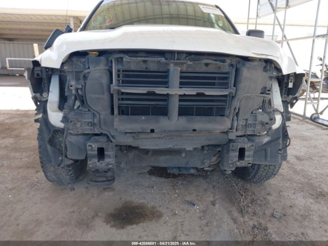 1C6RR7STXJS190772 RAM 1500 Tradesman  4x4 6'4 Box