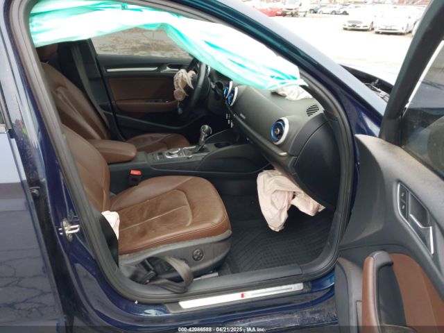 2018 AUDI A3 WAUJ8GFF0J1045742 Photo 4