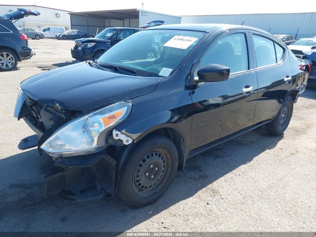 3N1CN7AP5JL863256 Nissan 2018