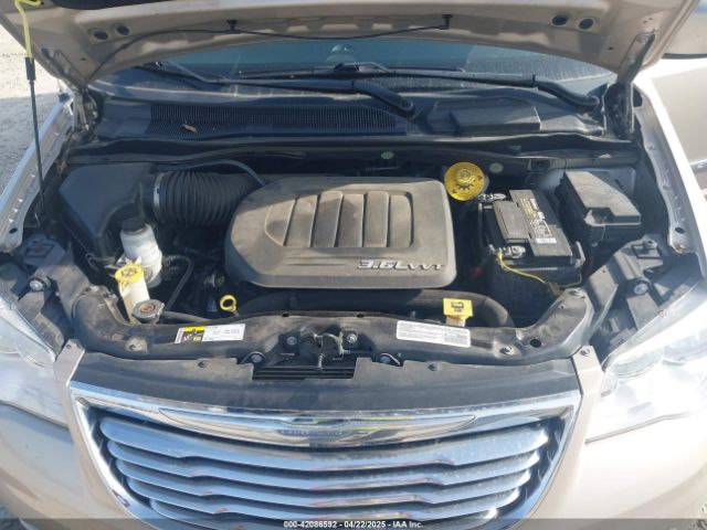 2014 CHRYSLER TOWN & COUNTRY 2C4RC1BG0ER422698 Photo 9