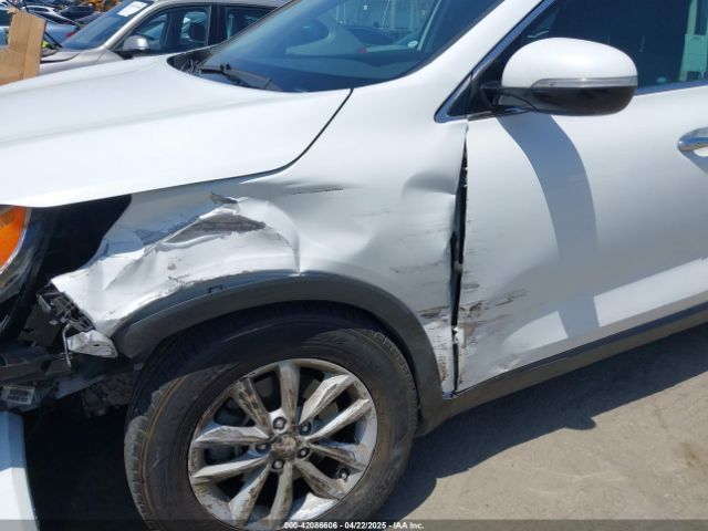 5XYPG4A34JG346901 KIA Sorento 2.4l Lx