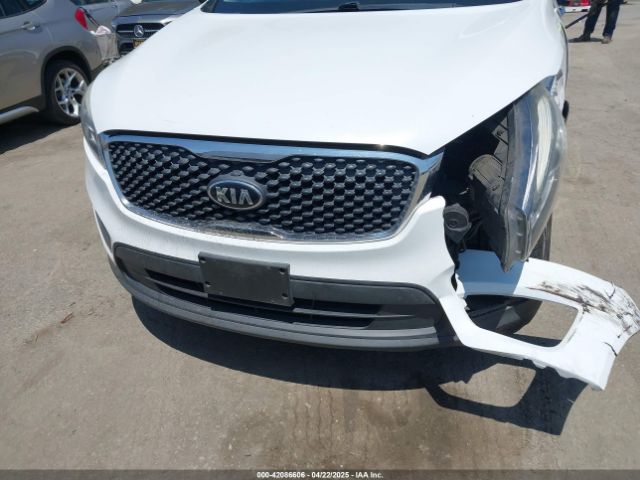 5XYPG4A34JG346901 KIA Sorento 2.4l Lx