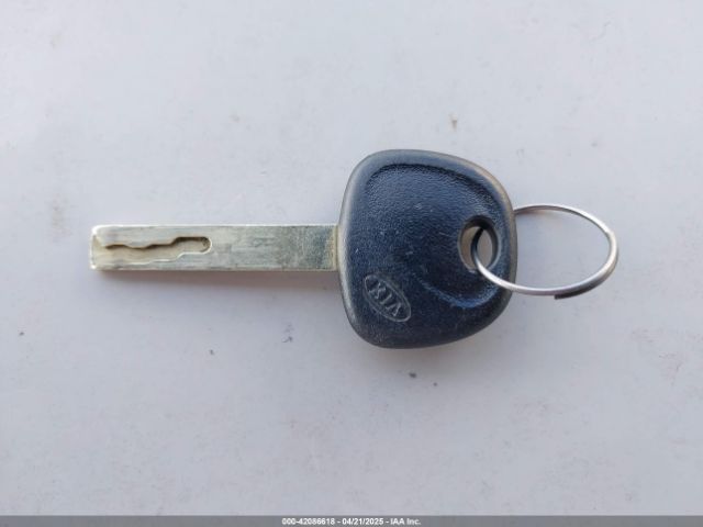3KPA24AB0JE065400 KIA RIO LX