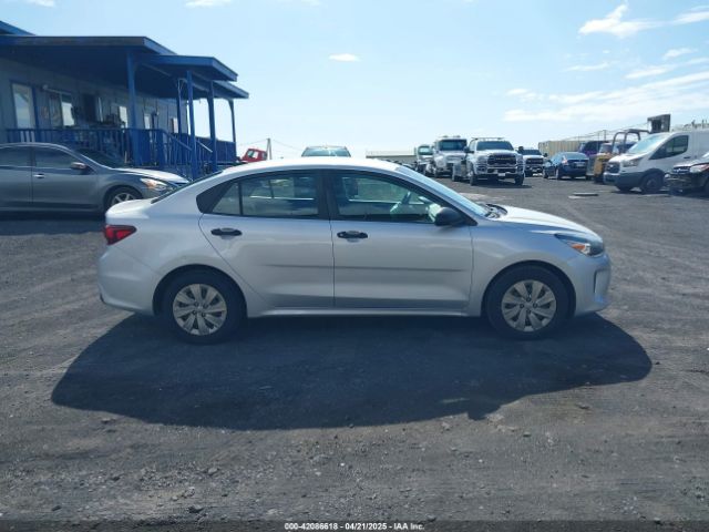 3KPA24AB0JE065400 KIA RIO LX