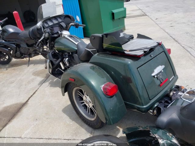 2019 HARLEY-DAVIDSON FLHTCUTG 1HD1MAF12KB857960 Photo 2