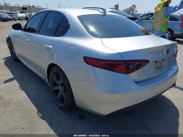 ZARFAMAN7K7609854 Alfa Romeo Giulia Rwd
