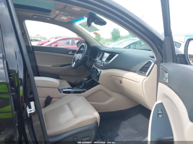 KM8J3CA28HU407626 Hyundai Tucson Limited