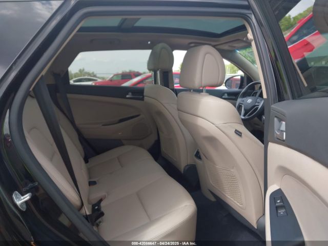 KM8J3CA28HU407626 Hyundai Tucson Limited