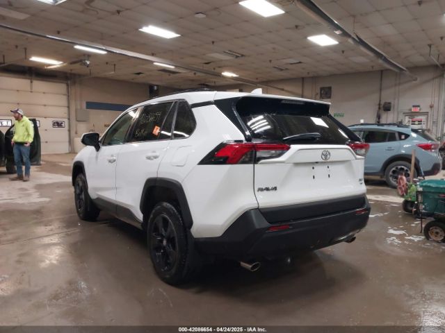 2T3P1RFV3KW017781 Toyota Rav4 Xle