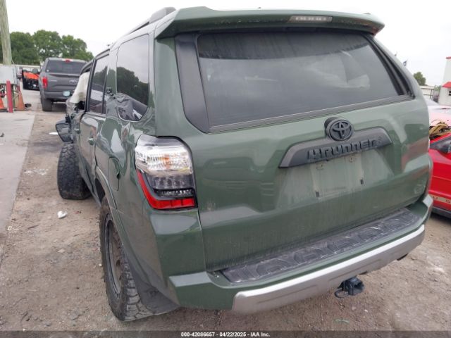 2022 TOYOTA 4RUNNER JTERU5JR2N5980584 Photo 2