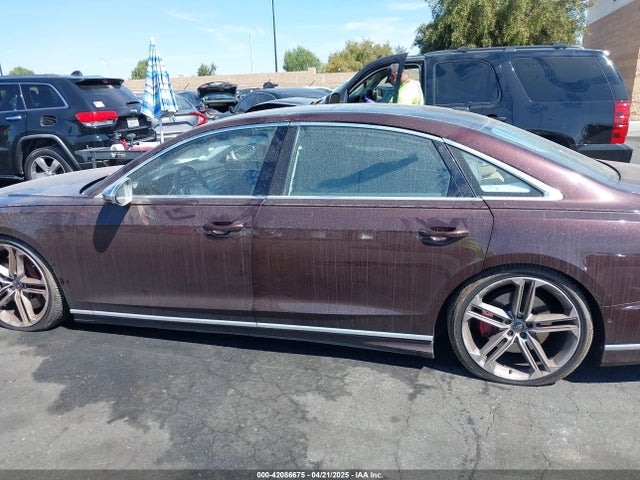 Audi S8 2020 WAU8SAF80LN014792 Image 14