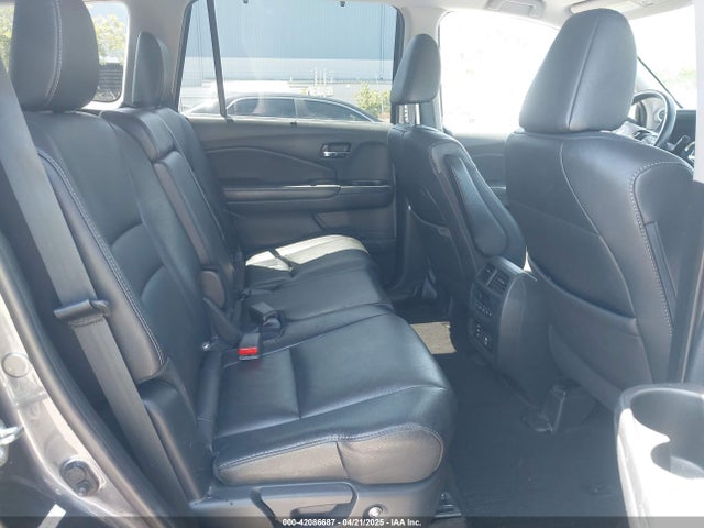 Honda Pilot Touring 2016 5FNYF6H97GB127783 Image 8
