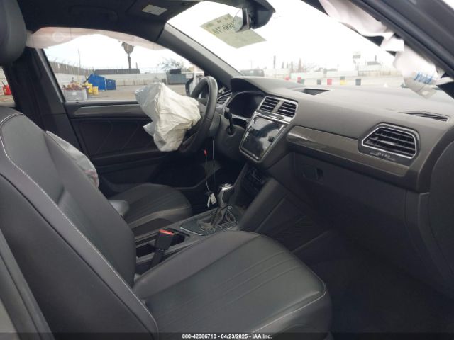 2022 VOLKSWAGEN TIGUAN 3VVCB7AX8NM162878 Photo 4
