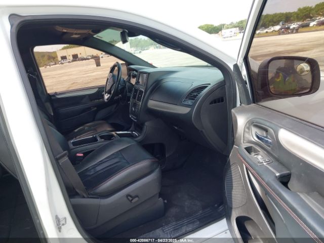 2C4RDGEG5JR284825 Dodge Grand Caravan Gt