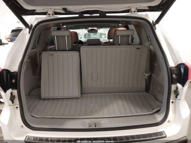 5TDJZRFH9KS616954 Toyota Highlander Xle