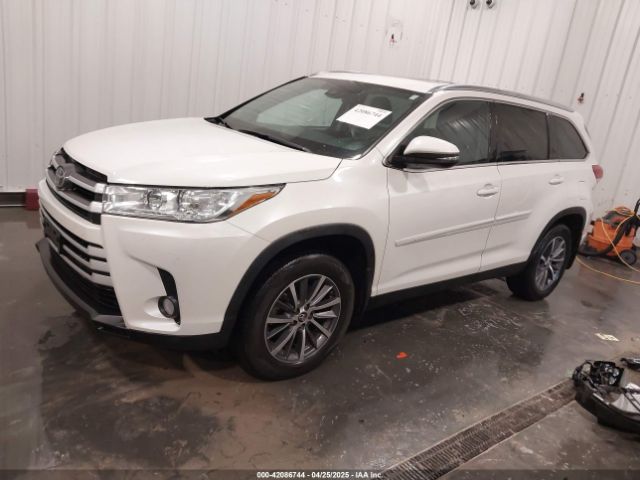 5TDJZRFH9KS616954 Toyota Highlander Xle