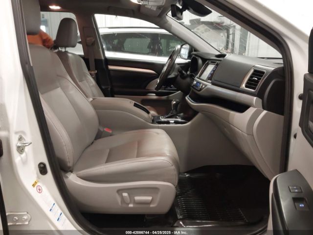 5TDJZRFH9KS616954 Toyota Highlander Xle