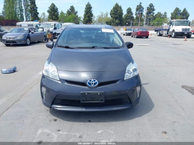 JTDKN3DU8E0375103 Toyota Prius Two
