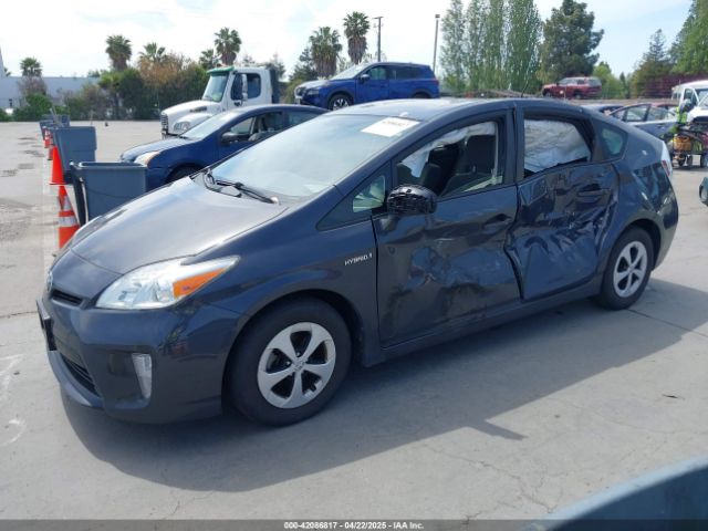 JTDKN3DU8E0375103 Toyota Prius Two
