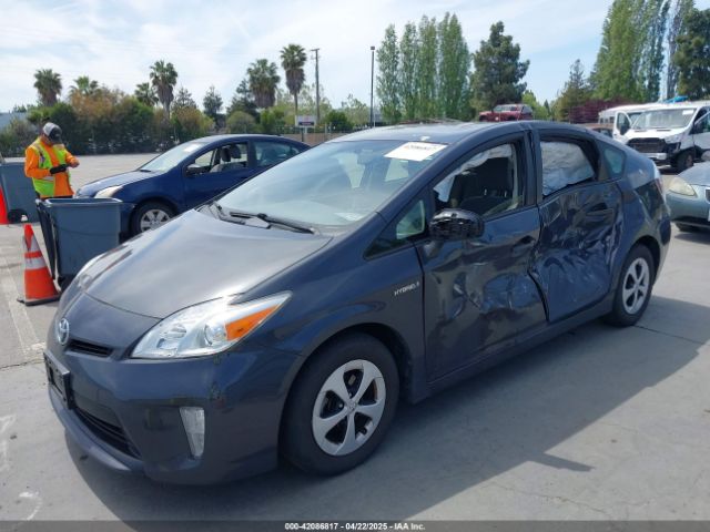 JTDKN3DU8E0375103 Toyota Prius Two