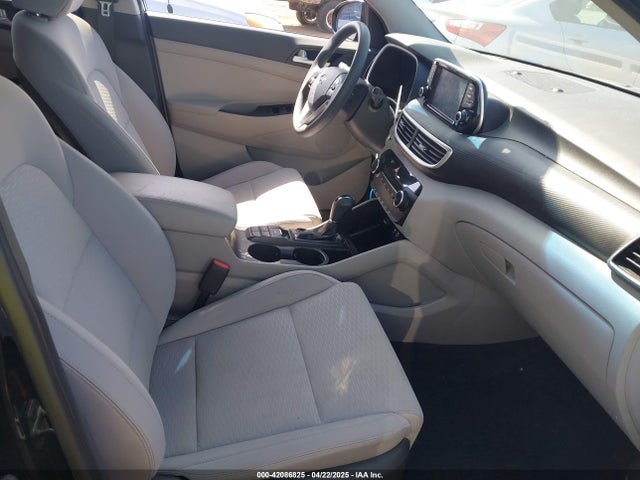 KM8J33A45MU391039 Hyundai Tucson Value