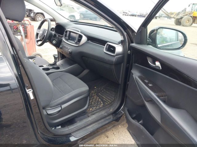 5XYPGDA37KG574957 KIA Sorento 2.4l Lx