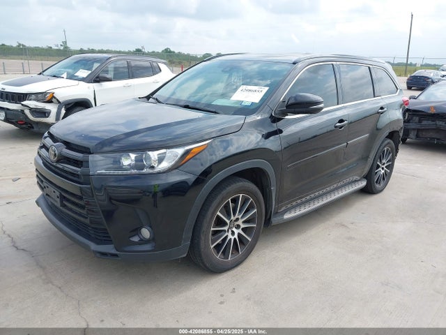 Toyota Highlander Se 2017 5TDJZRFH0HS420409 Image 2