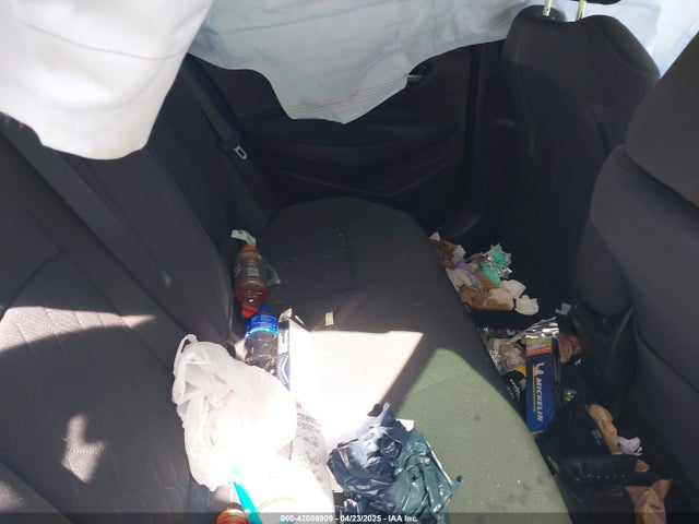 JTDEPRAE3LJ115206 Toyota COROLLA LE