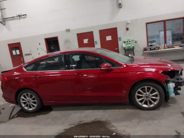 3FA6P0HD8HR221537 Ford FUSION SE