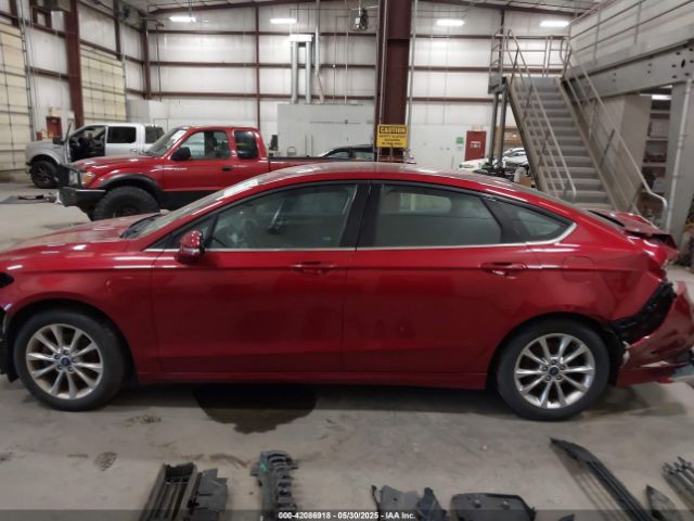 3FA6P0HD8HR221537 Ford FUSION SE