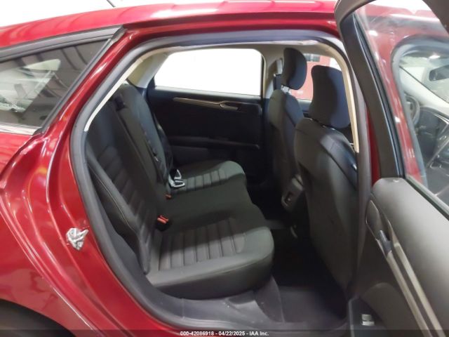 3FA6P0HD8HR221537 Ford FUSION SE