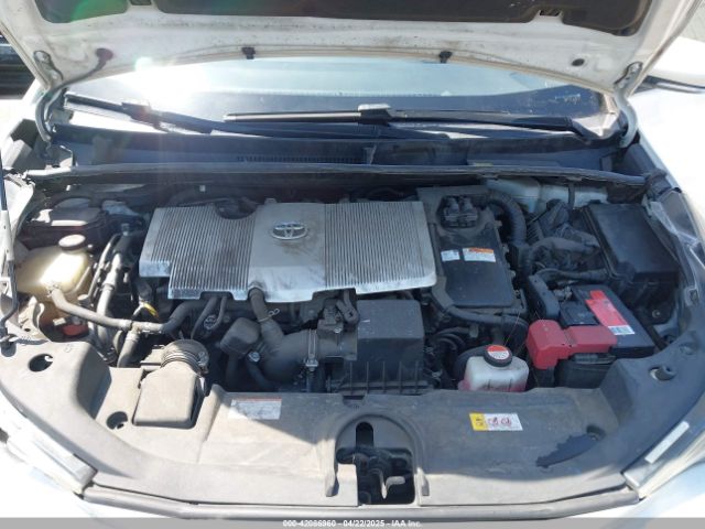 JTDKARFU3G3020689 Toyota Prius Three Touring