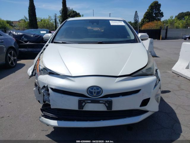 JTDKARFU3G3020689 Toyota Prius Three Touring