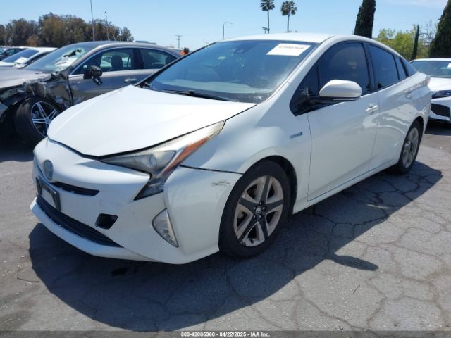 JTDKARFU3G3020689 Toyota Prius Three Touring