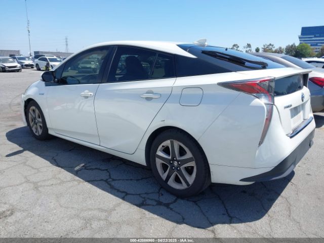 JTDKARFU3G3020689 Toyota Prius Three Touring
