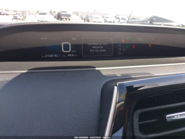 JTDKARFU3G3020689 Toyota Prius Three Touring