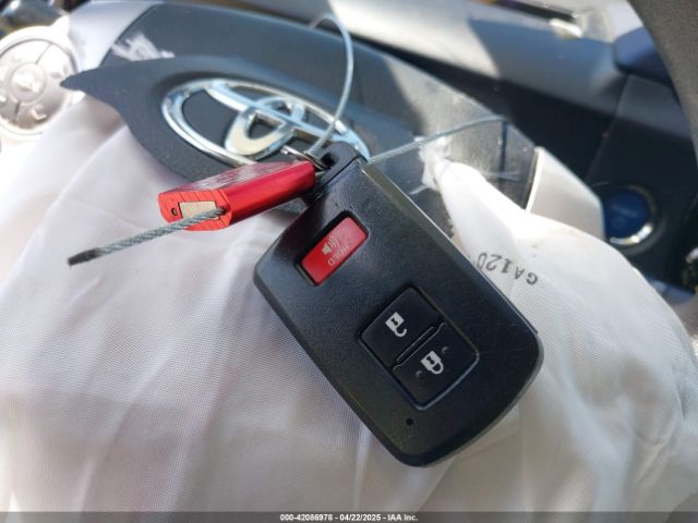 JTDKDTB39H1591876 Toyota Prius C Three