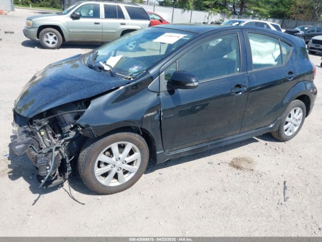 JTDKDTB39H1591876 Toyota Prius C Three